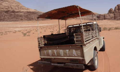 ヨルダン ワディ・ラム砂漠へのアクセス方法 詐欺に遭わない為に。